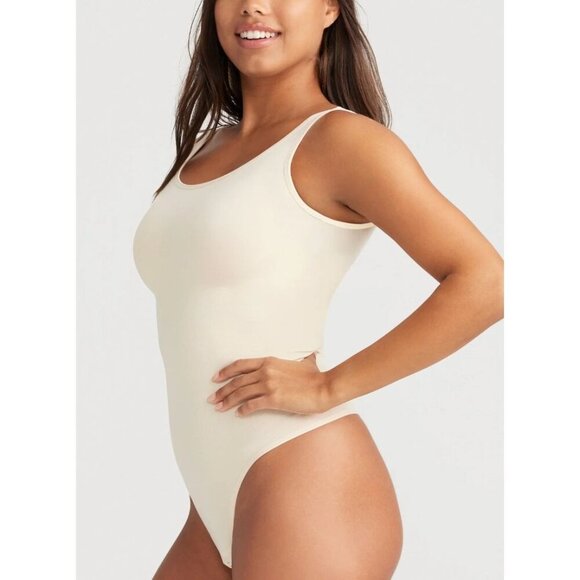 Yummie, ivy shaping thong back bodysuit, color is Nude, M/L - Picture 2 of 4